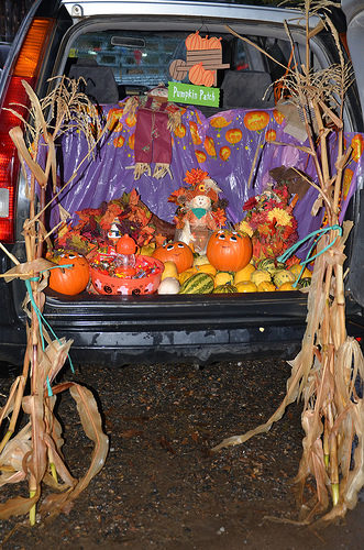 Christian Halloween Alternatives, Pumpkin Prayer Crafts, Trunk Treat